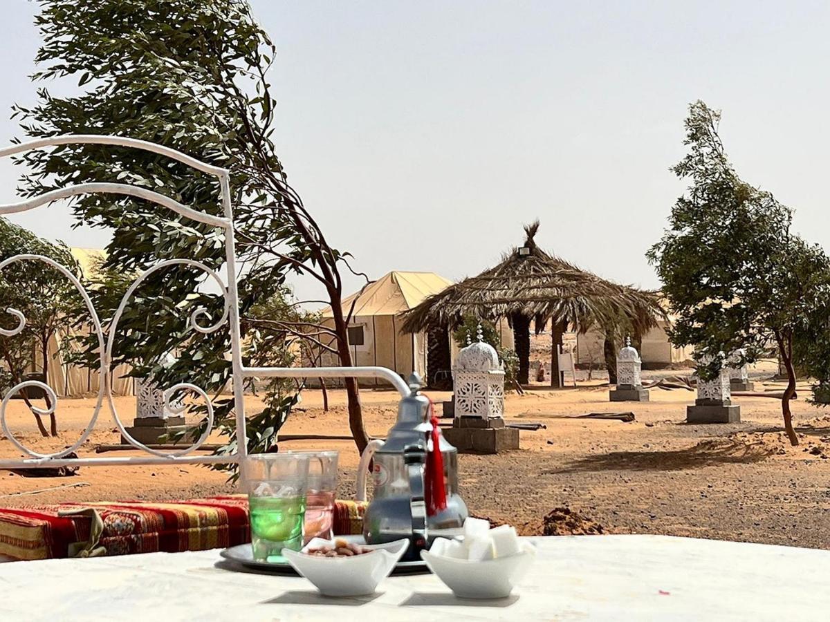 Sahara Traveling Camp Hotel เมอร์ซูกา ภายนอก รูปภาพ