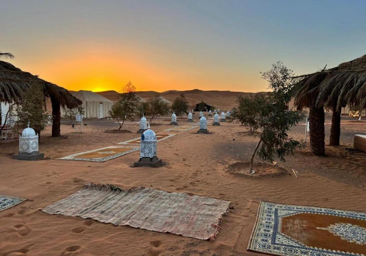 Sahara Traveling Camp Hotel เมอร์ซูกา ภายนอก รูปภาพ