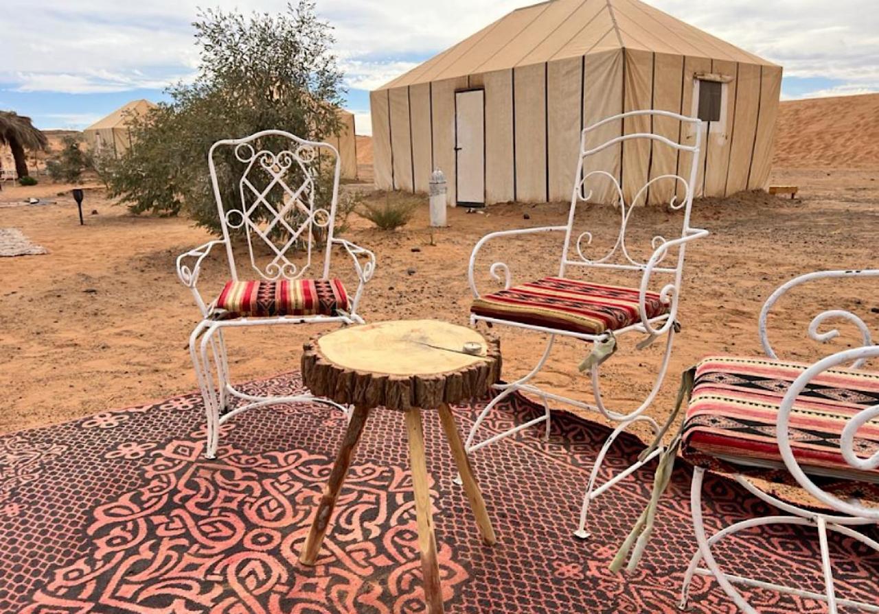 Sahara Traveling Camp Hotel เมอร์ซูกา ภายนอก รูปภาพ