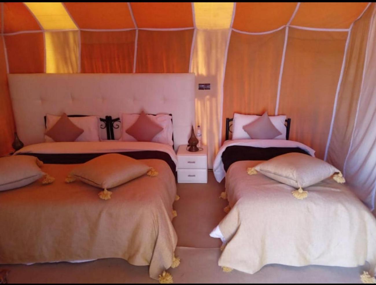 Sahara Traveling Camp Hotel เมอร์ซูกา ภายนอก รูปภาพ