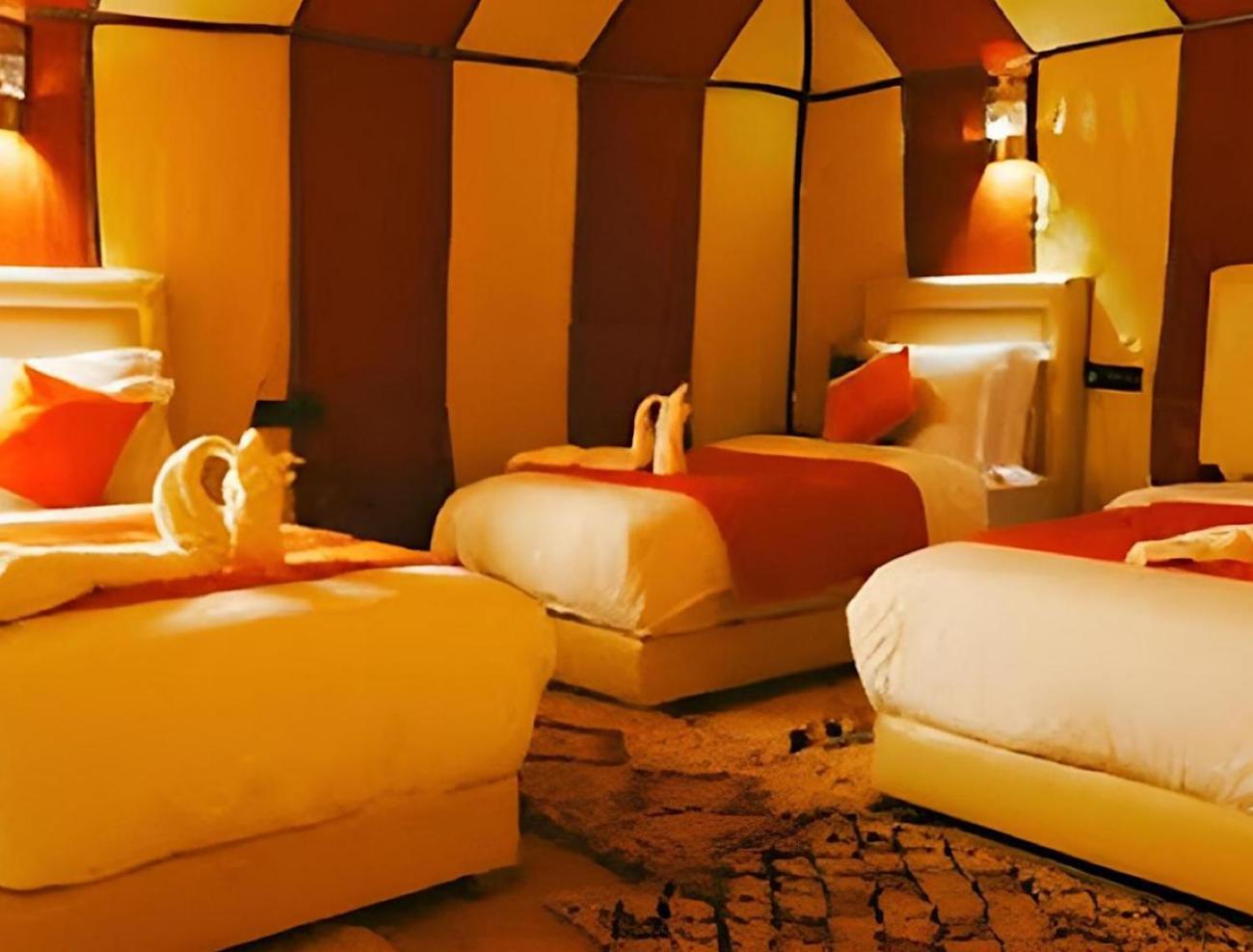 Sahara Traveling Camp Hotel เมอร์ซูกา ภายนอก รูปภาพ